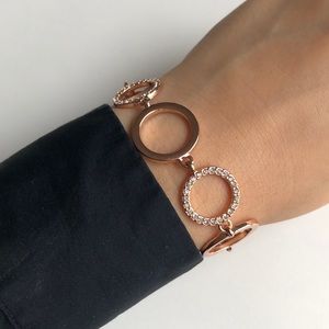 Bracelet in the rose gold color
